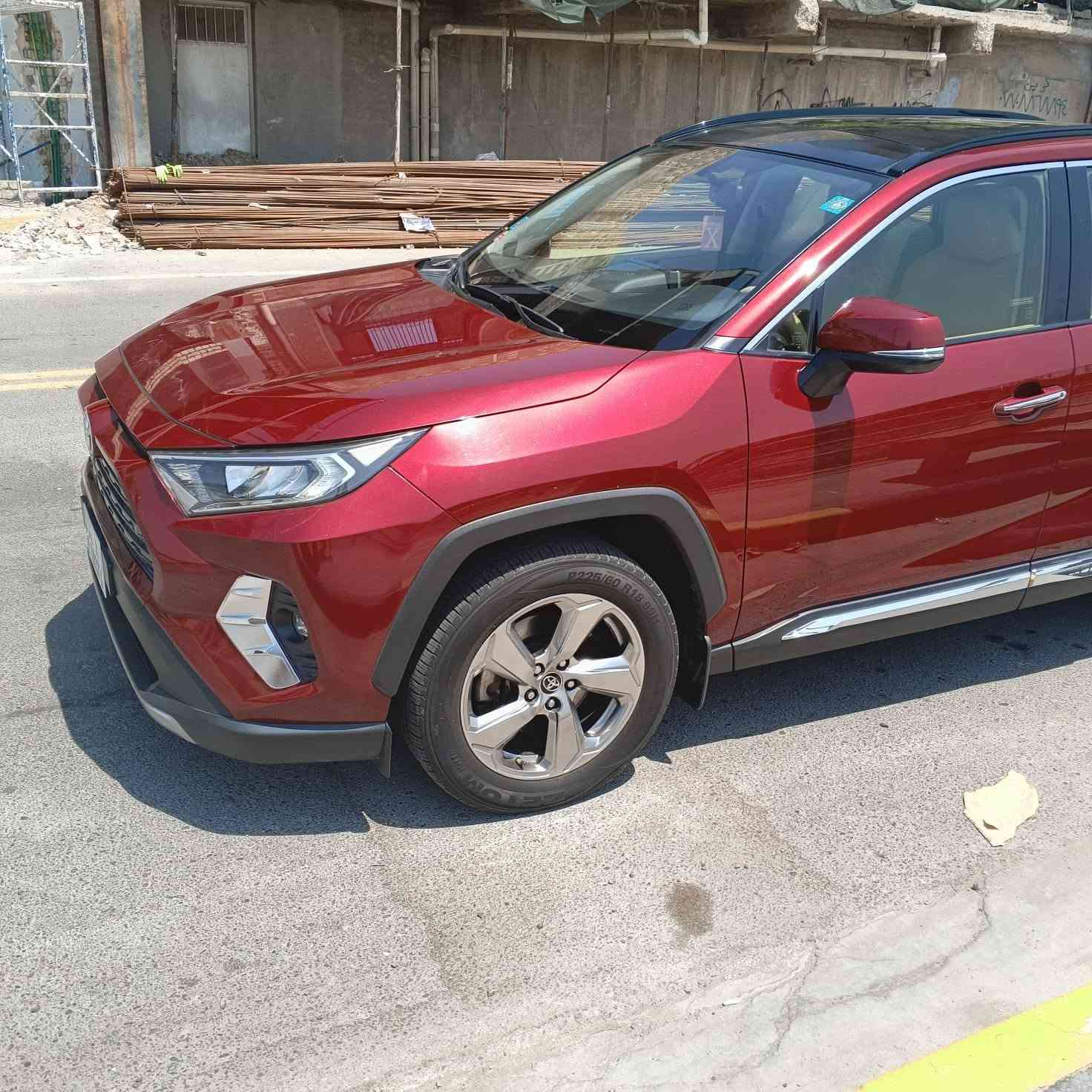 تويوتا راف فور RAv41/1ا 2019على مواصفات بالخليجي ساز كلين تايتل كفاله كير ومحرك مامفتوح لوك سنويه جديده رقم جديد و سياره بسمي شرط التحويل بالحكتور لايتات امامي خلفي زينون +LED لايتاتAUTo ويل كروز حجم كبير سقف بانوراما على طول السقف  فور ويل4WD حساس امامي خلفي بصمه ابواب+تشغيل +تشغيل عن بعد+صندوق شقط+كهربائي+كشنات كهرباء +كشنات جلد لدات داخلين تحكم استيرن فول+تحديد سعره+تبريد لمس بيانو +شاشه اعطال مودات قياده -sport+Eco,+NoRMAL اشاره بالمرايه محرك 5؛2 الممشى 77الف كم لتواصل *********** ملاحظه اخوان الشراي والجناي الحقيقي يتصل ويتدلل واني الممنون
