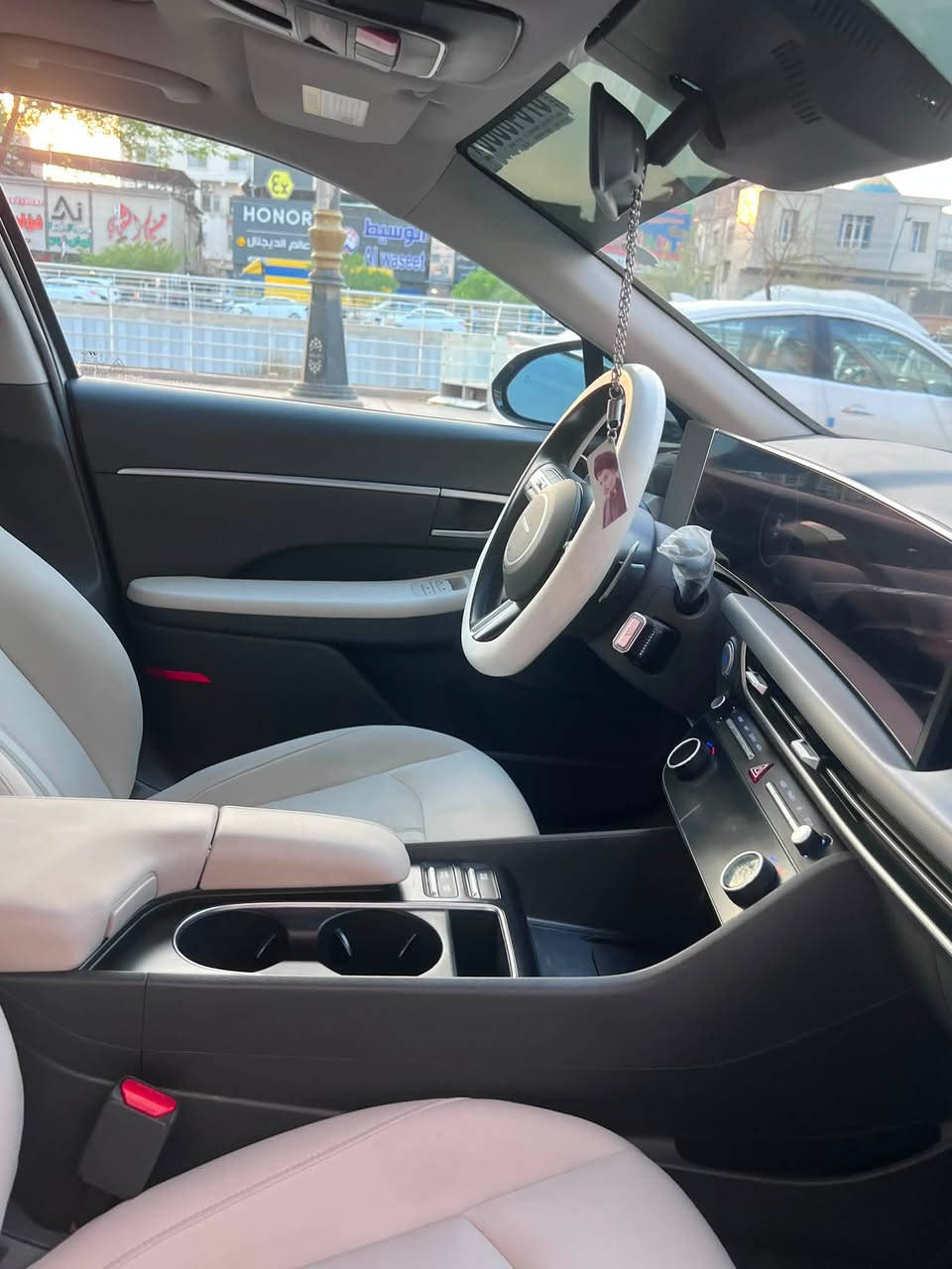 🚘 للبيع | هونداي سوناتا 2025🔥
✨ بانزين | رقم البصرة شهداء/

✨ سيارة جاهزة وعلى أتم الاستعداد

🔥 فول الفول مواصفات:

• بانوراما 🌟

• شاشة

• كامرة

• تحكم ستيرن

• بصمة تشغيل

• بصمة أبواب

سيارة نظيفة، مرتبة وجاهزة للشراء👌

(***********)

سعر السيارة (215)
