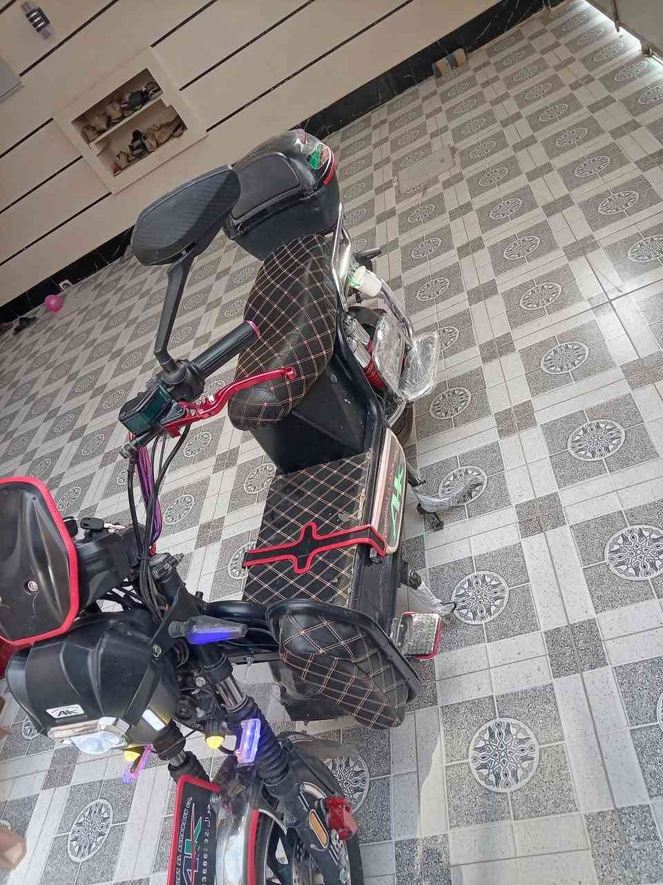 موطور شحن جبلي • موديل 25 • بطاريات على فحص