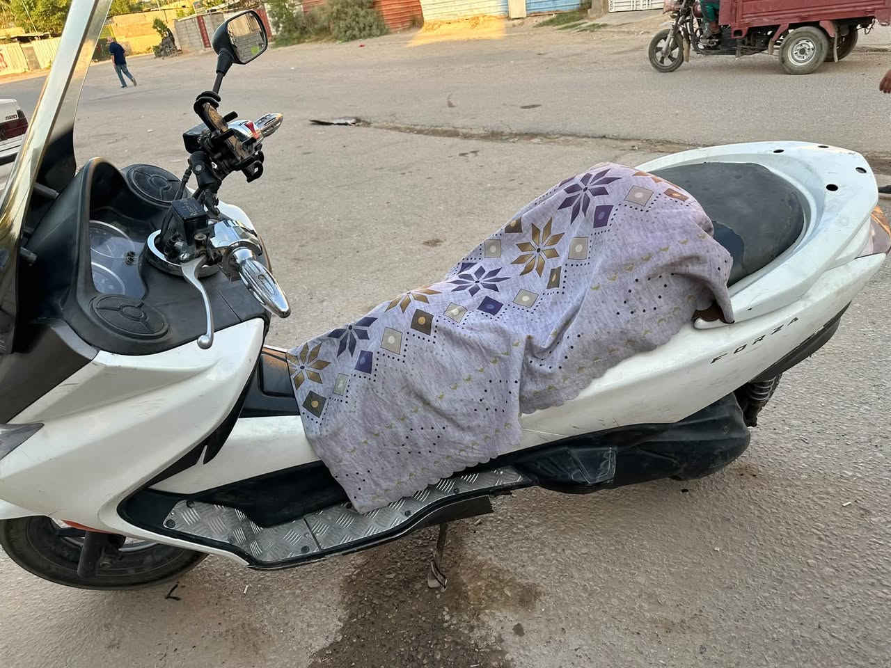 فورزه صفر 10 s7 اربع تحويلات ABS

دراجه شغاله بس مبكنه صوته من جه الكلجات 

اوراق ضايعه اتكفلك واتكاتب 

ابيع على وضعه 

سعر 750 مجال بسيط

مكانه بابل المسيب

تواصل واتس او اتصال رقم ***********
