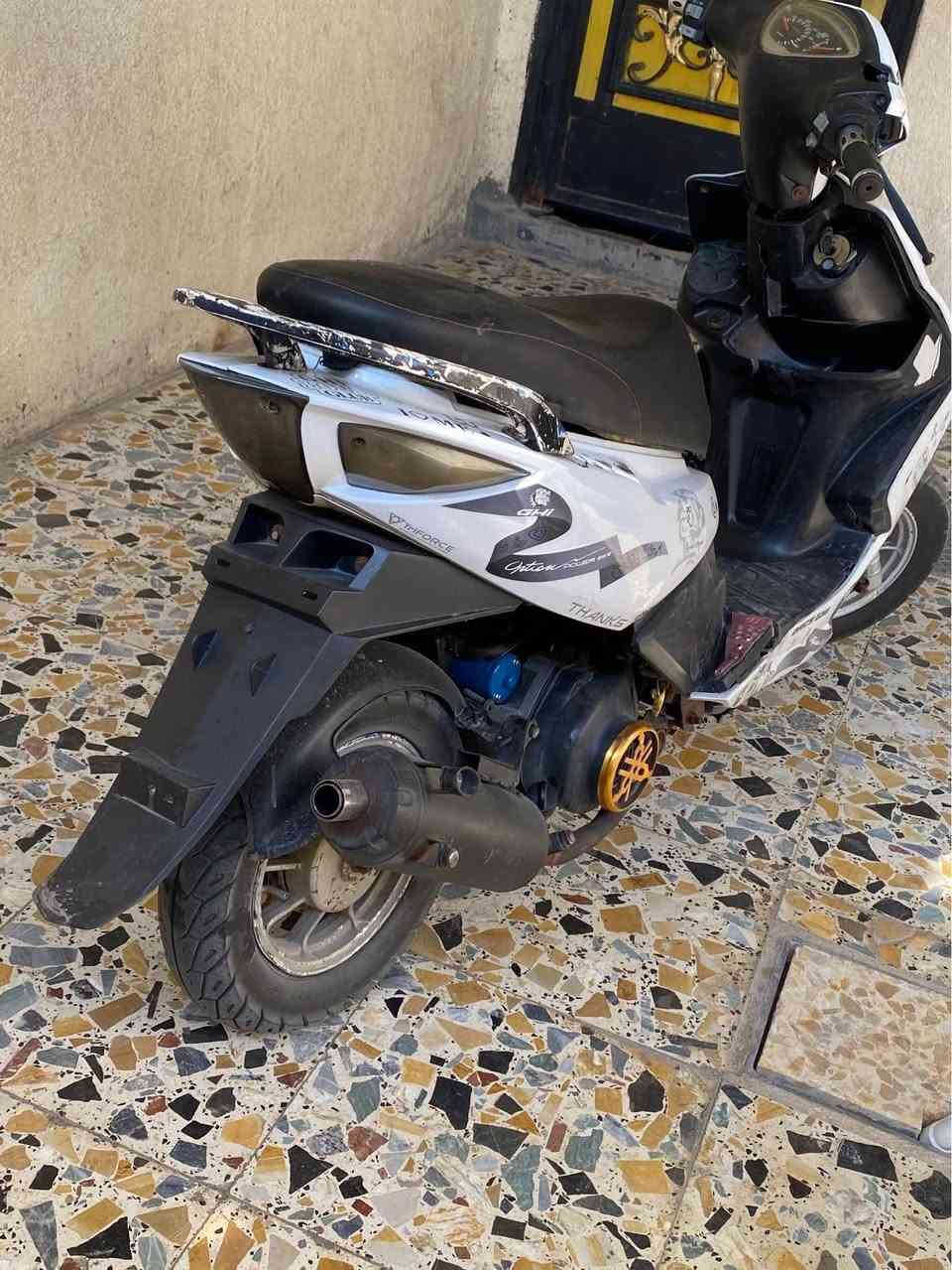 دراجه ماكس مضلع نضيفه مفتوحه مره وحده محرك ناعم وكهربائيات كلها شغاله سلف اشاير كلوبات مكاني التنومه نهر حسن *********** السعر ٤٥٠ وبيها مجال قليل البصرة, العراق
