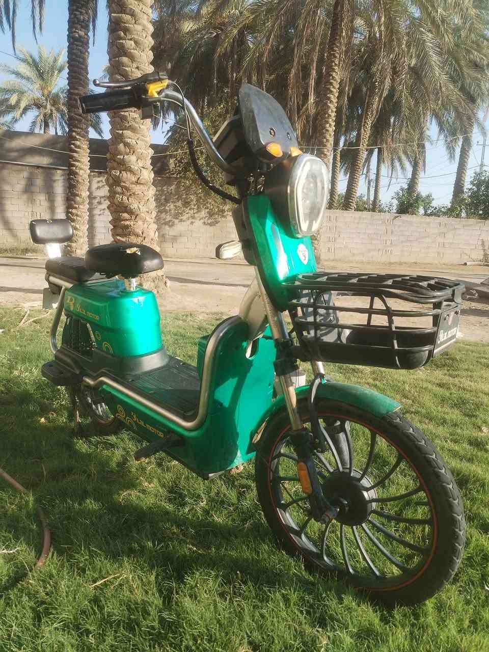 بايسكل شحن للبيع كامل اي نقص مابي سرعته ٧٠...... ***********
