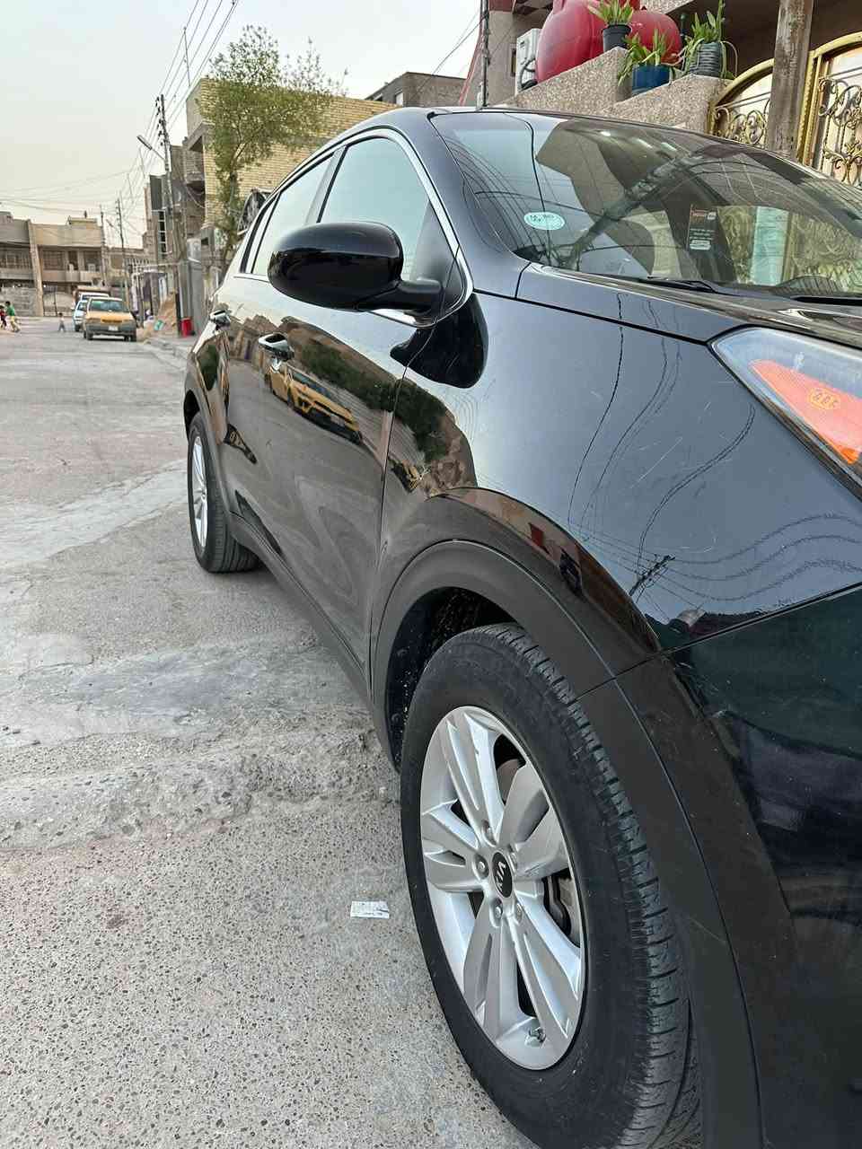سلام وعليكم سبورتج لبيع بدون حادث سياره حلوو ممتعوبه سعر 138 وبيه مجال مكانه بغداد العبيدي ***********
