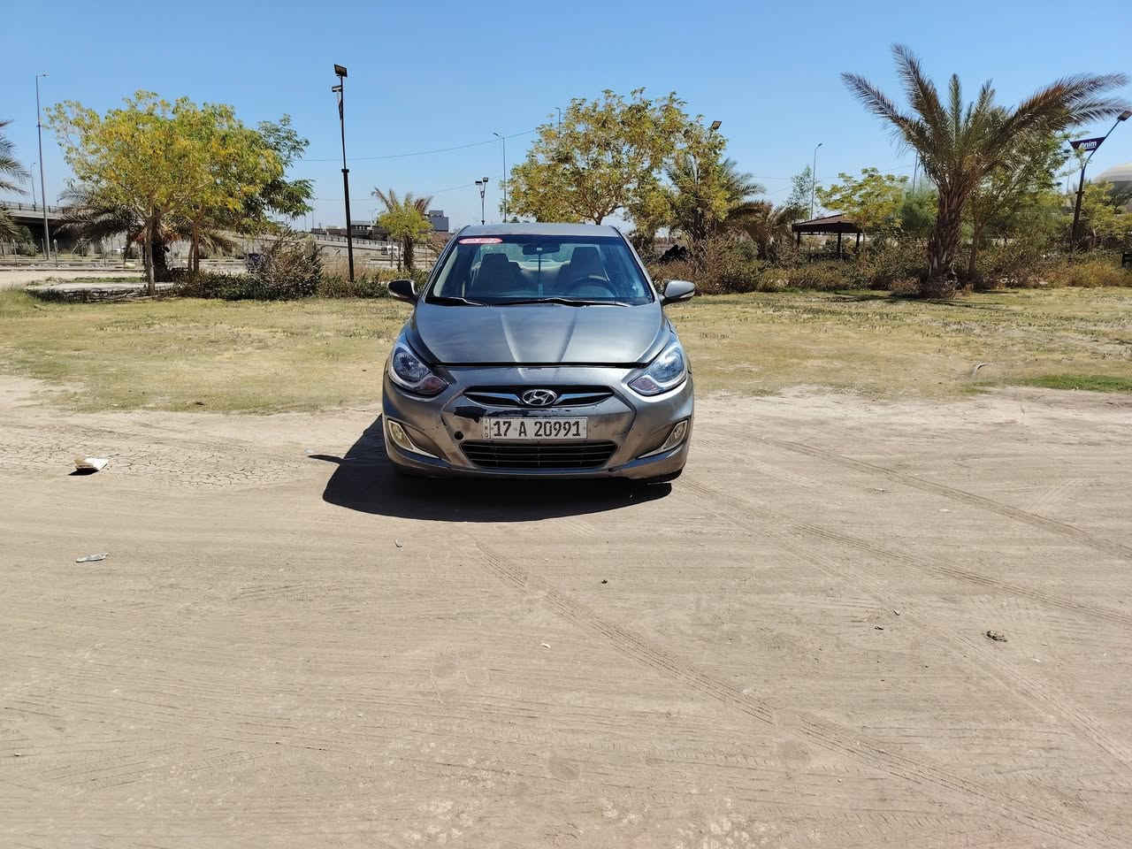 ( السعر 55 $ ) 
اكسنت موديل ١٥ خليجي بأسمي سنويه وهزه جديده رقم دولي انكليزي 
مكينه ١٤٠٠ كير حداديه تخم تاير جديد السياره جاهزه واحد على واحد مناسبه بيها طخطات مبينه بصور شواصي حوض جنطه تكم قماره بلاد السيارة للجناي واللي يريد يستزرق بيها تفيده مكان السيارة النجف الاشرف
*********** واتساب واتصال
