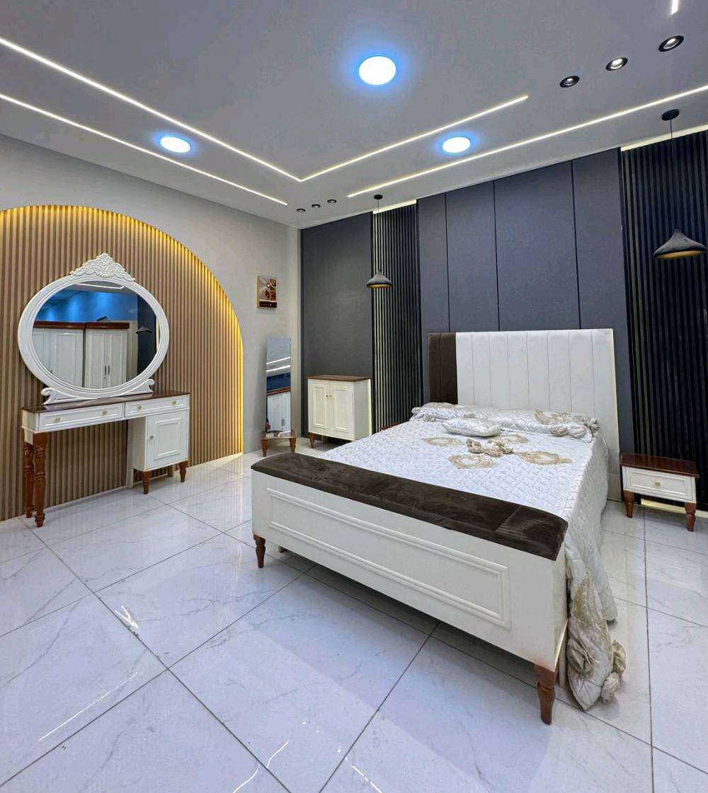 حصرياً موديل ميلانو 💢   

السعر مليون و100 الف دينار فقط 😍

غرفه نجاره عراقي شغل قتصاديه 🛌

متكونه من 10 قطع مميزه 

الكنتور ارتفاع 240 طول 320 

مع الزاويه مجموع الطول 4 امتار 

السمك الخارجي للغرفه 5 ملم انديف

والسمك الداخلي 3 ملم معاكس ابيض

مع مرايه قيافه وطابوريه  🎁 

سعر الشازلون الخزان 75 الف 

سعر الشازلون المقعد 50 الف

متوفر توصيل وشد داخل بغداد 😊

متوفر توصيل وشد لكافة محافضات العراق 🇮🇶