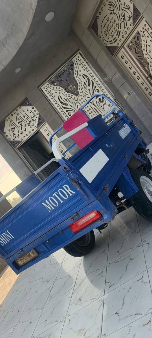 مديل ٢٣ محرك ٢٥ اوراق اصولي مكتب حسين مكينه برغي مامفتوح بيه مكاني طوريج او طريق نجف كربلاء عمود ١٠٩٥ سعره ١٩٥٠ وبيه مجال ***********
