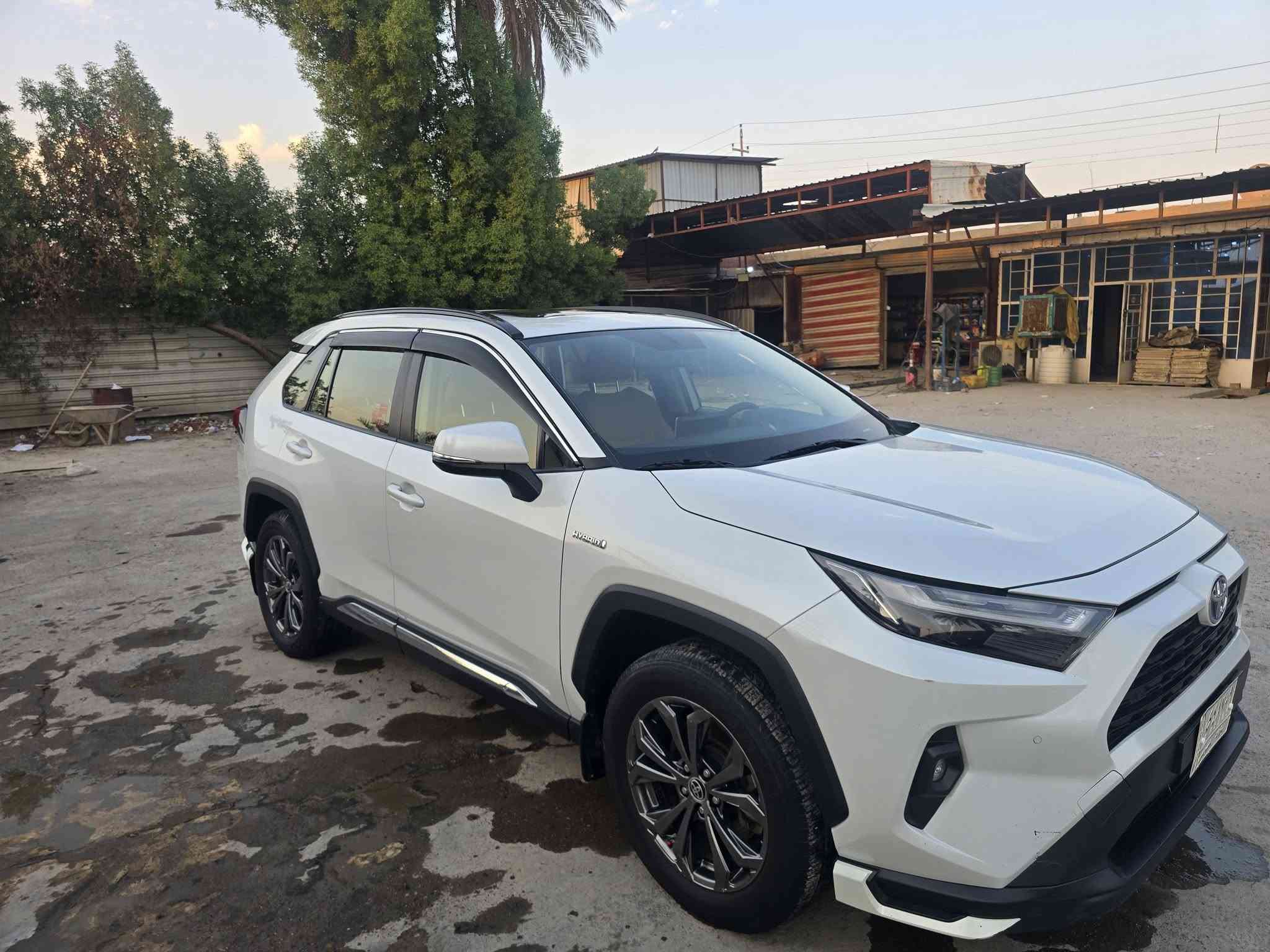 RAV4 2023 للبيع
من رخصه الادمن
رافور ٢٣ هايبرد SAS للبيع
على وضع الشركه ومكفوله من البارد والصبغ والطخه
كلشي بيه على وضع الشركه واي برغي ممبدل بيه خارج الشركه حت الدهن كله بالشركه
المواصفات
هايبرد
محرك ٢٥٠٠
لايتات وكشافات زينون
فتحه
نيكل 
وباقي المواصفات معروفه للساسSAS كامل المواصفات
السعر 25000$
وبي مجال  
للتواصل الاصال على الشريحه
***********

