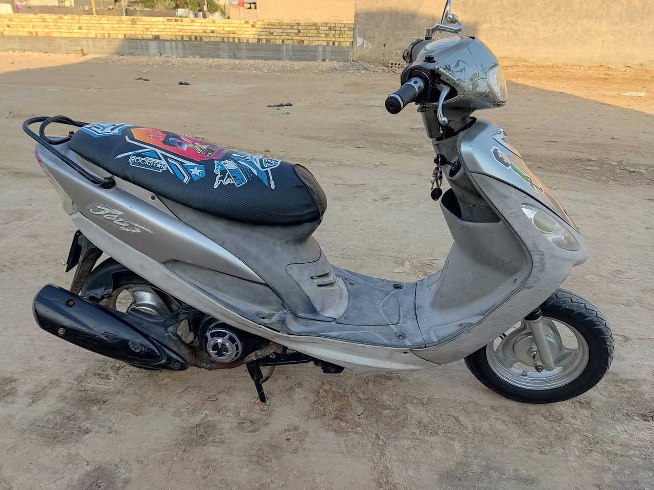 ماكس منغولي دراجه جاهزة مابيه نقص مكان حله ابو غرق ***********مكينه حلوا ما ناقصه شي دراجه
