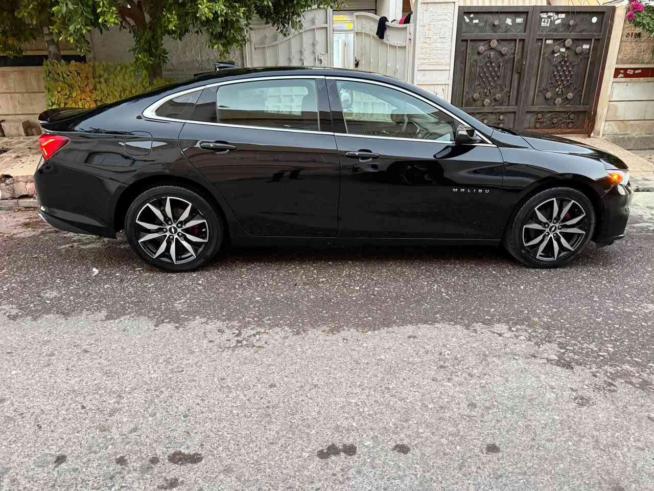 Chevrolet Malibu 2018 – Full Option

🚘 مالیبۆ 2018 | Full Option

✨ سەیارەیەکی زۆر پاک و خاوێن، بە وردی پارێزراوە و هیچ خەرجییەکی نییە.

🔹 Full Option فوول مواسەفات جگە لە پانۆراما
🔹 یەک دەست لە ئەمریکام هێنراوەتەوە
🔹 ١** دینار مەسرووفی تێدا نیە**
🔹 بێ تەقە و رەقە
🔹 مەکینە و گێڕۆکە **بە شەرتی **هەموو شتێک، نە گۆڕاوە و نە کراوە
🔹 بەس بەنزینی سوپەر  و ڕۆنی شەریکەی تێ کرایە
🔹 یەک دەرگای پشتی بۆیاغەیە
🔹 سەر چامەلەغەی پشتەوە PDR کراوە، بێ ڕەنگکردن
🔹 بە ناوی خۆمەوەیە و لەسەر دەقی شەریکە مایەوە
🔹 Airbag ـەکان بەس پەردەی لای سەکەن تەقیوە

📍 شوێن: هەولێر
📞 ***********

🔥 سەیارەکە بۆ کەسێکە کە بەدوای مالێبۆیەکی پاک، بێ خەرجی و ڕاستەوخۆیە.
تەنها کڕیارە جدییەکان پەیوەندی بکەن. أربيل, العراق
