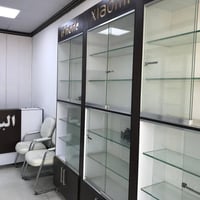 عارضات موبايل • ميز • كراسي