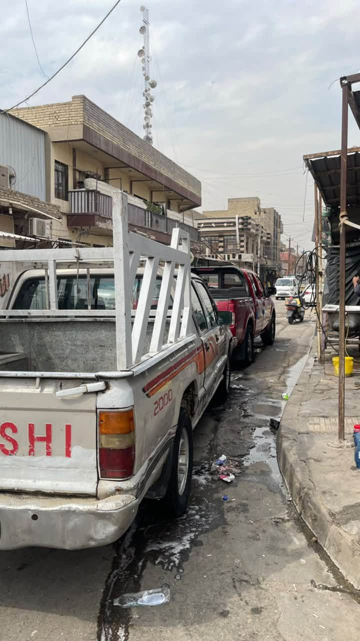 بيكم متسوبيشي 1992
بلاديه كير ومحرك واكسل مكفولات 

كشر مكفول بلادي رقم بغداد انكليزي

السعر 42 ورقه وبيها مجال
***********
