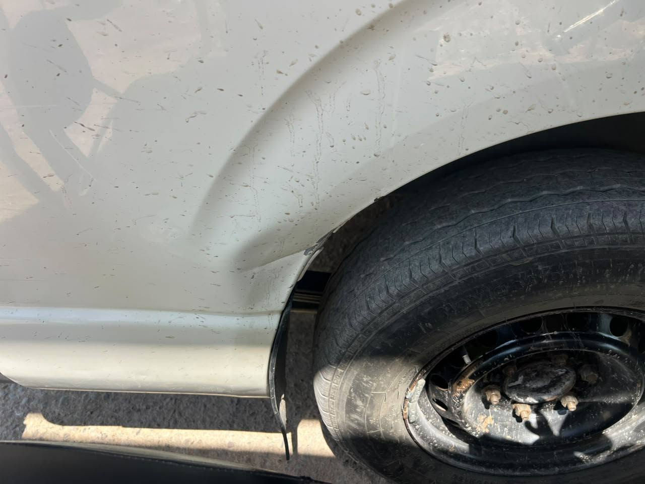 سياره جديده جاهزه من كلشي
تبريد جديد
حداديه جديده قبل سبوع بدلتها
ورك جديد قبل يومين بدلته
تبريد جديد
اكسن جديد
دوشمه جديده قبل شهرين مستغلها
تايرات جدد
باور جديد
دياينمو جديده 
سياره كلها جديده كبل تطلع لمهران حتى الرولات مبدلات البارحه بدلتهم
شاشه كامره 
باب كهربائي
منضومه زنون حتى الكشاف زنون 
مكاني بابل مسيب سعر 220وبيها مجال
***********
