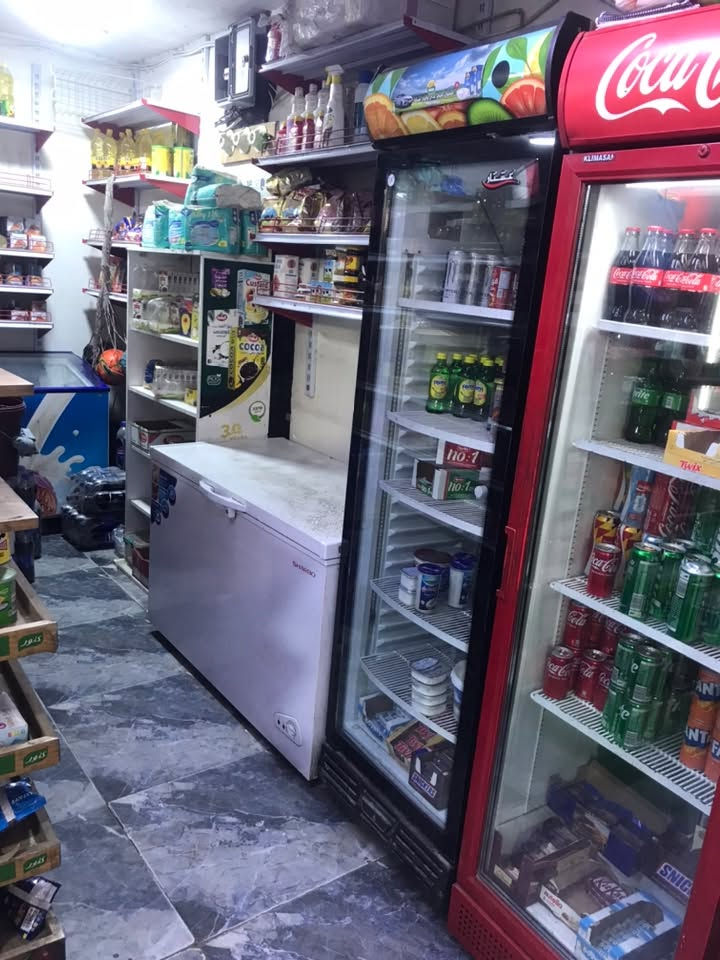 اسواق للبيع
بغداد الاعلام تقاطع الدرويش على الشارع العام بنص التقاطع موقع حيوي تريد المحل كامل اجارة مناسب تريد تجي تشتري بس غراضها والبضاعة هم ماكو مشكلة للاستفسار الاتصال ***********
