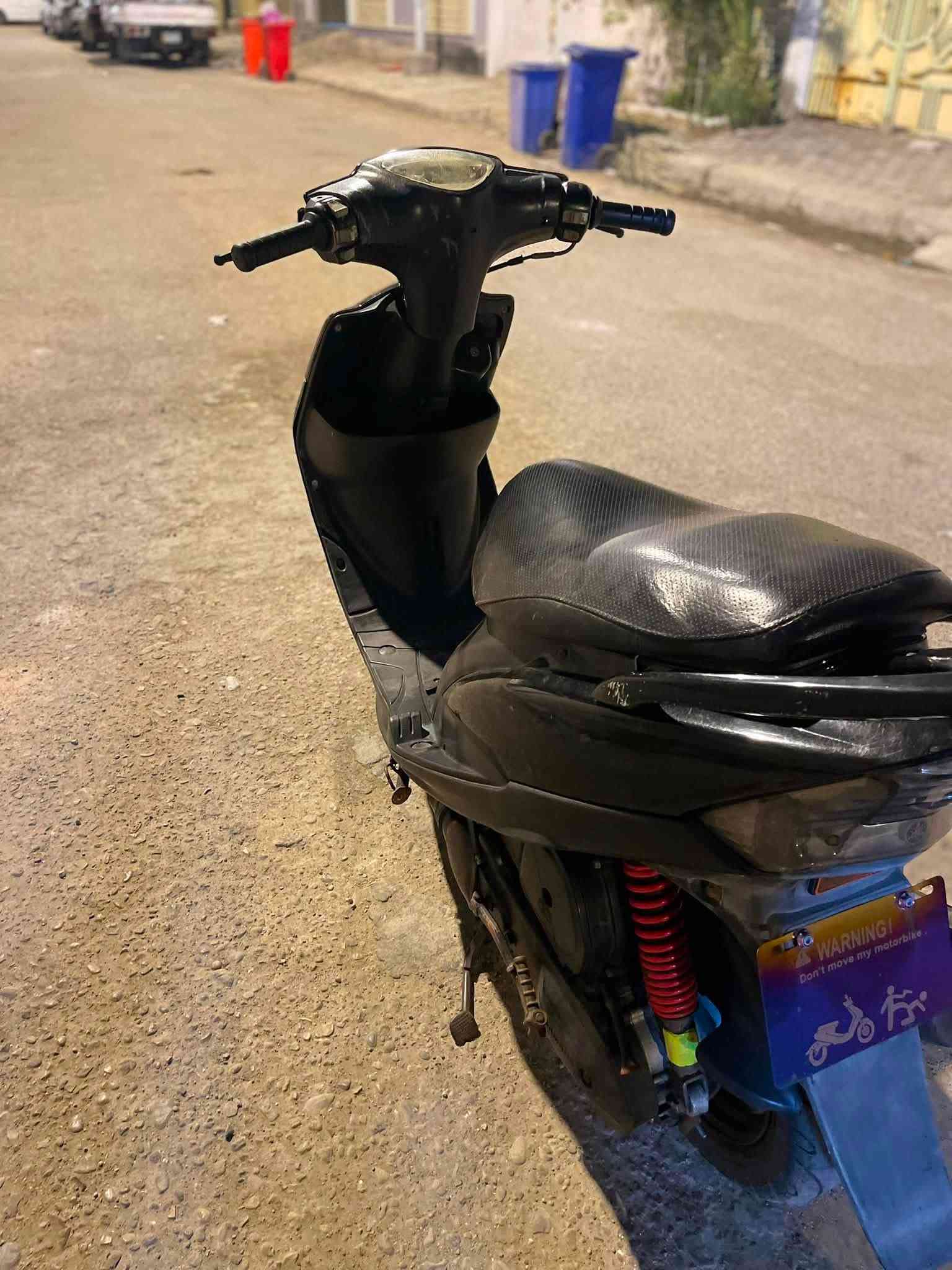 سلام عليكم دراجه ماكس عدله دراجه نضيفه كفرات البلاديه موجوده ضامهن دراجه كهربائيات كلهه شغاله عينه شاير هورن دبلات وشلعه ومعدل فول سعرهه ب 775 بيهه مجال قليل عنواني بصره معقل رقم تلفون واتساب وسيم كارت ***********
