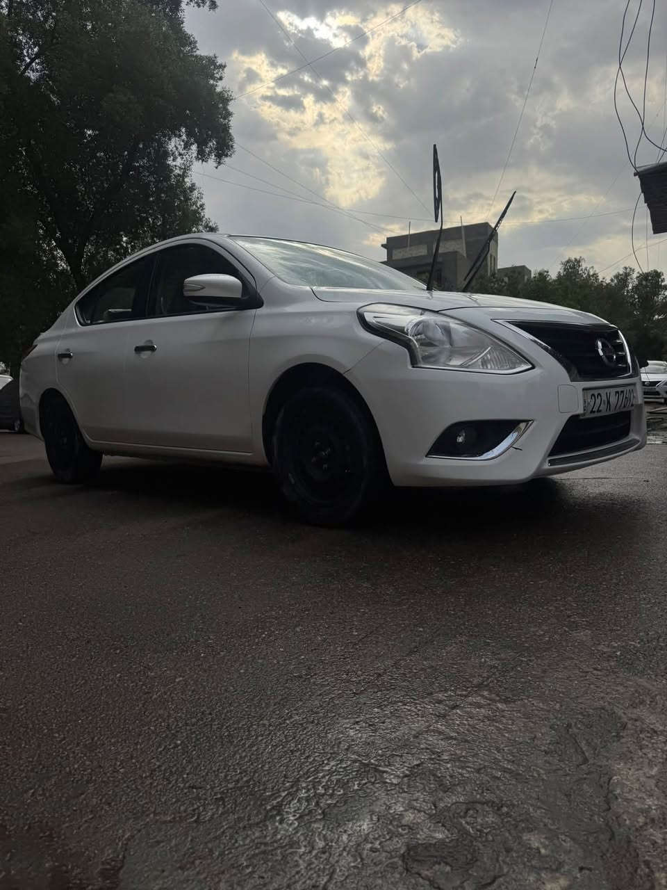 السلام عليكم
نيسان سني مديل 2023 

شاشة تدعم carplay
4 ابواب كهرباء
رقم شمالي تحويل شوكت ميعجبك
سياره خير من الله ولا قطعه صبغ بيها
مكانها بغداد / الحرية 
السعر :-110 وبيها مجال حك الجيه
رقم الهاتف :- ***********
