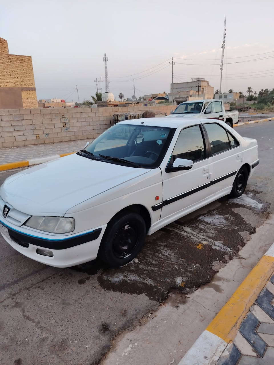 السلام عليكم بيجو بارس موديل 15سياره جاهزه مكينه وكير وحداديه مكفولات تبريد ثلج
سياره جاهزه السعر 38 / ***********
