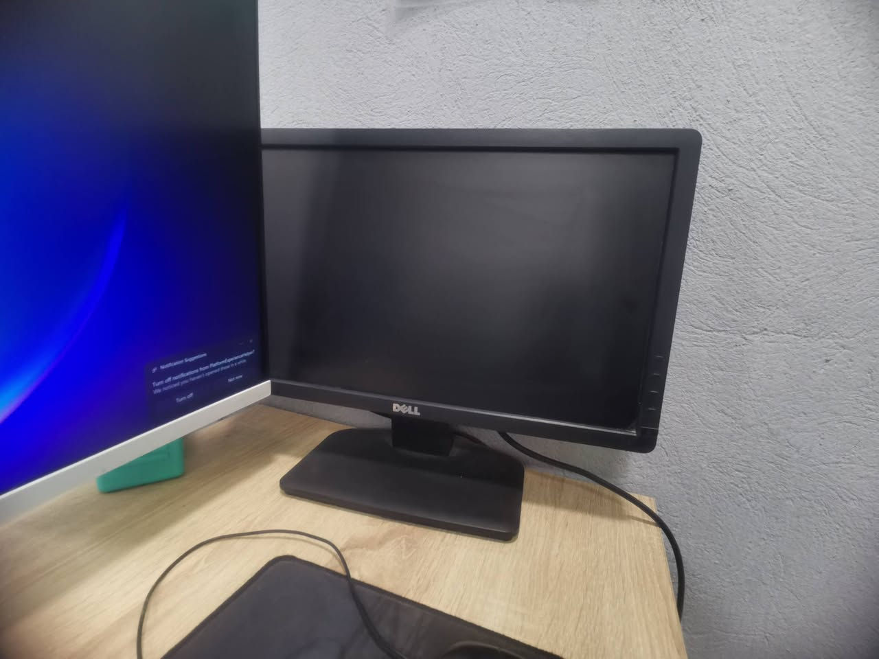 السلام عليكم تجميعه كامله للبيع
I5 10400f
GTX 1650 
M.b H410m gigabyte
Ram 16 2x8 XPG D30
Ssd128gb
Psu 650wat
Case cg80 4fan rgb
نقصها فقط هارد خزن 
الشاشه قياس 22 فول hd 
الشاشة الصغير حجم 18
Ups صغير يحتاجله بطاريات 
سعر الكيس 650 الف
الشاشه الجبيره 125 الف
الشاشه الصغير 75 الف 

عنواني كربلاء رقمي ***********
