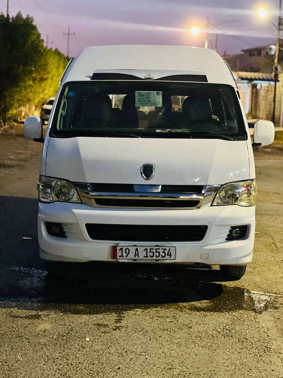 السلاَم عليكم جنبي ٢٠١٤ السيارة خير من الله مكينة وكير حاوية بيها صبغ بل ربع ورة الباب السلايت دواير معمرة دوشمة تخم تاير دوشمة صدر امامي خلفي جديد
السعر ١٣٠   ***********
