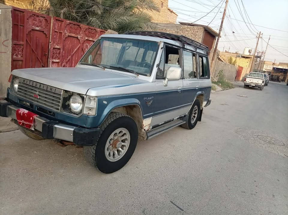 كالوبر باجيرو رقم بغداد بسمي تحويل ثاني يوم مديل 89

مكينة كاز كير عادي مكفولات كشر خير من الله 

مكان السيارة بغداد حي طارق ما مشتغلة عبرية 

رقم الهاتف ***********
