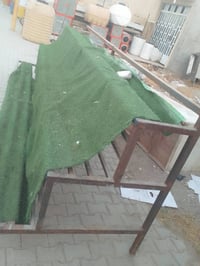ميز • طول ٥م • للبيع