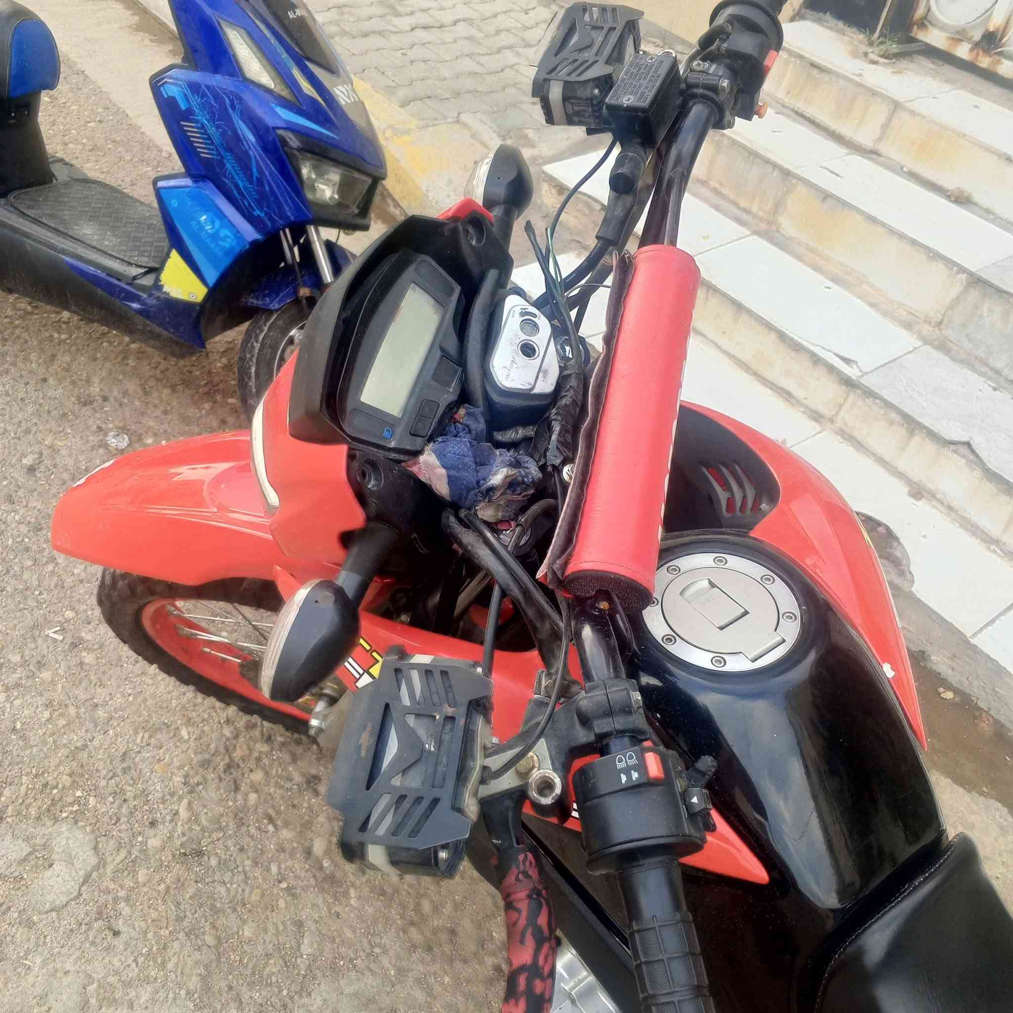 قفاز • لونسين • ١٥٠