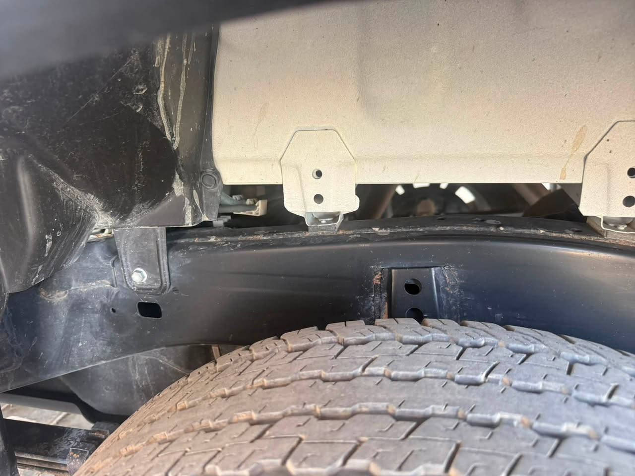 للبيع فور ويل تيوته كاز موديل 22  سعوديه دي فور دي مكفوله كفاله ماشيه 125 الف السعر 325 الاتصال عله الرقم ***********@
