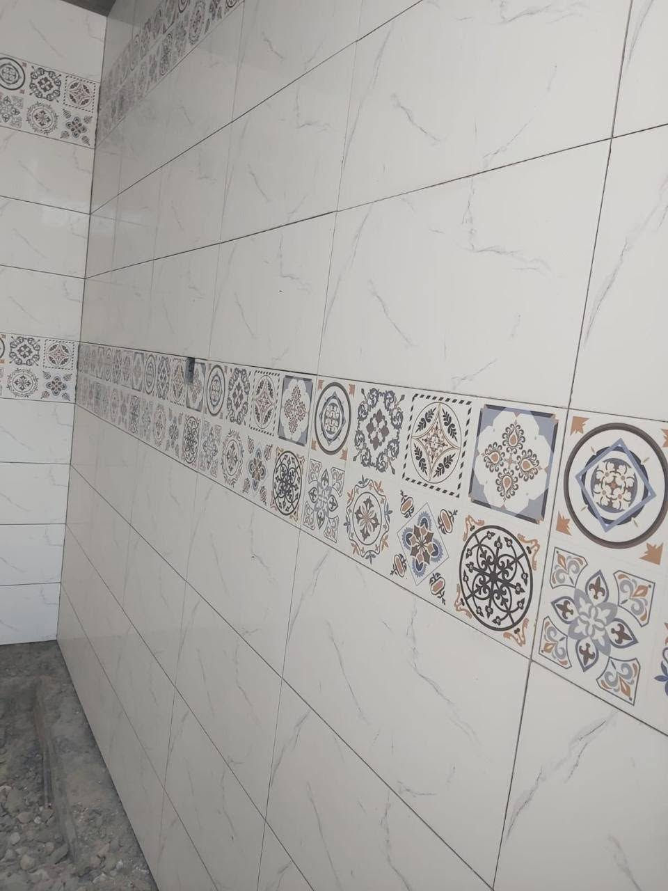 للبيع بيت جاهز للسكن في مجمع العميد السكني في الموحيه خلف مدرسه الكفيل  
المساحه الكلية 200 م 

بناء ١٥٠ م 

غرفتين وصاله واستقبال ومطبخ ومجموعه صحيه كامله  والمخزن فوك

ماء مجاري شوارع تبليط

السعر 230

البيت مطلوب ٧٥  ينزل من السعر 

***********
