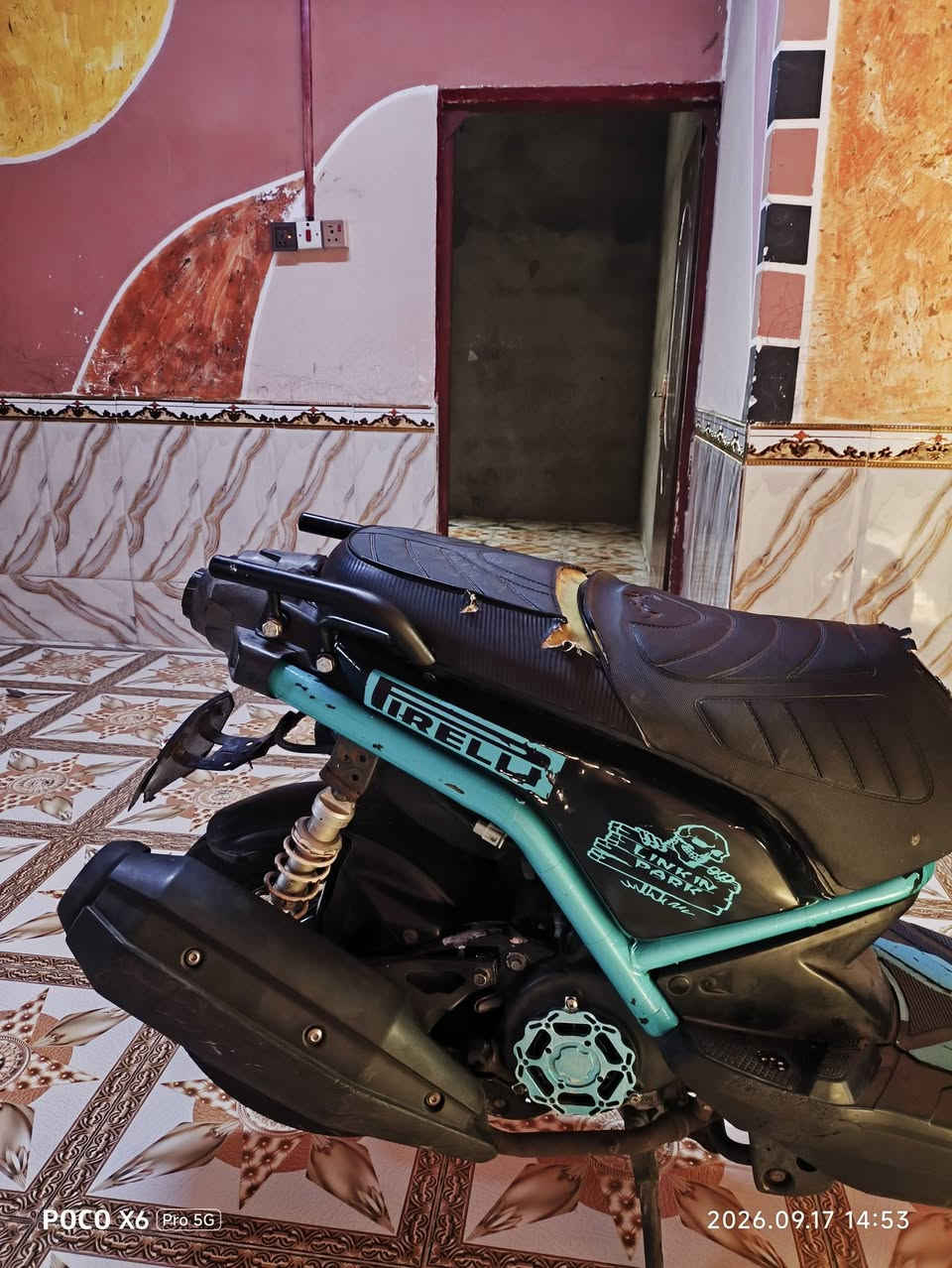 يا الله سلام عليكم شباب درجه سكنس جبلي
لبيع درجه ماشاء الله كلها تزويد وملاح شوفت عينكم درجه ما معوزه برغي درجه كلشي شغال صطبات حساس كلشي شغال موديل 2012 درجه لوك بيها هواي تزويد كلجات رياضي بيها شغلات حلوا 
درجه  لا تنقيص ولا تبخير  
درجه بيها شغلا وحده تشتغل ورا 5 دقائق تطفأ  اني ما فارق حتا اصلحا  عايفها  
مفتوح ولفات فقط 
سعر بي 875وبيها مجال مكاني البصرة كرمت علي 
رقم تواصل ***********
مستعجل على بيعها محتاج
مراوس ماكس أو بوليس بس كون نضيف

نص مكتوب في الصور:
- POCO X6 Pro 5G 2026.09.17 14:50
- POCO X6 Pro 5G 2026.09.17 14:51
- POCO X6 Pro 5G 2026.09.17 14:53
- POCO X6 Pro 5G 2026.09.17 14:52
- POCO X6 Pro 5G
- 2026.09.17 14:53
- POCO X6 Pro 5G 2026.09.17 14:54