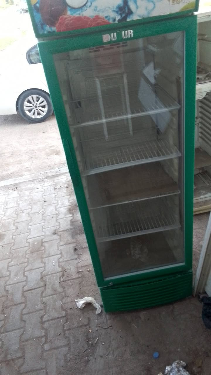 براد فول تبريد اخو الجديد مابي لاتصليح ولا اي شي السعر 140 للاتصال ***********

