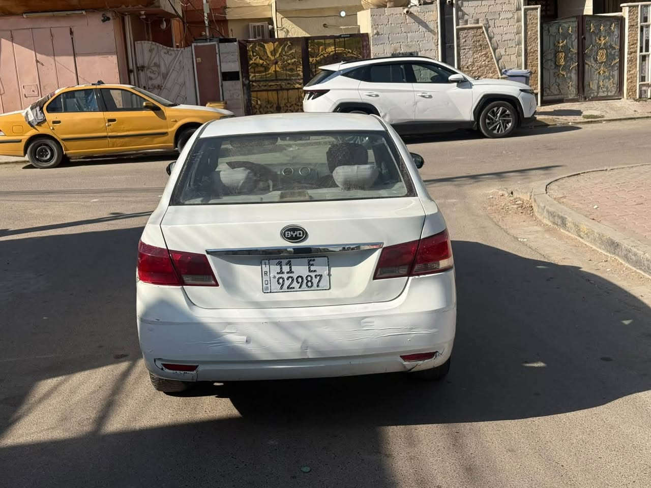 السلام عليكم BYD. G3.  2013 كير اوتماتيك المرغوب 
مكفوله كفاله عامه ضربه وصبغ وتبديل كير ومحرك شرط الكفاله كير مال مني كوبر يعني انسى العطل ميكانيك تبريد منضومة جديده صدر جديد تخم تاير نضيف محرك جديد سيارة ماعايزها اي شي فول مواصفات ماشيه 146 حقيقي سياره حلوه وشرط الفحص رقم بغداد 11 انكليزي والتحويل مباشر هزه جديده سنويه جديده سياره جاهزه على داير مليم ونضيفهحتى طخطخات مابيها ولا حتى بوارد ممتعوبه  السعر 52 مكاني بغداد رقمي 
***********
