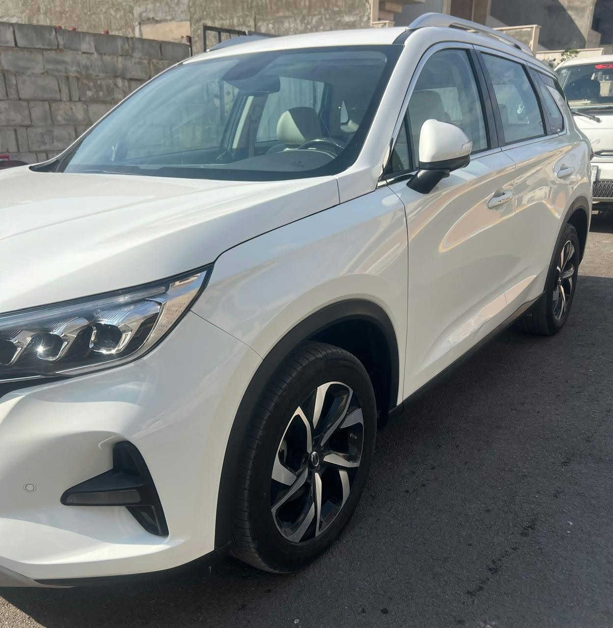 جي اي سي / GAC GS5 للبيع 
موديل 2021 
ماشية 77 الف 
محرك 1500 توربو 
رقم بغداد بأسمي 
#السعر 14,500 الف دولار وبيها مجال 
مكان السيارة / بغداد / نفق الشرطة 
للأستفسار
***********
