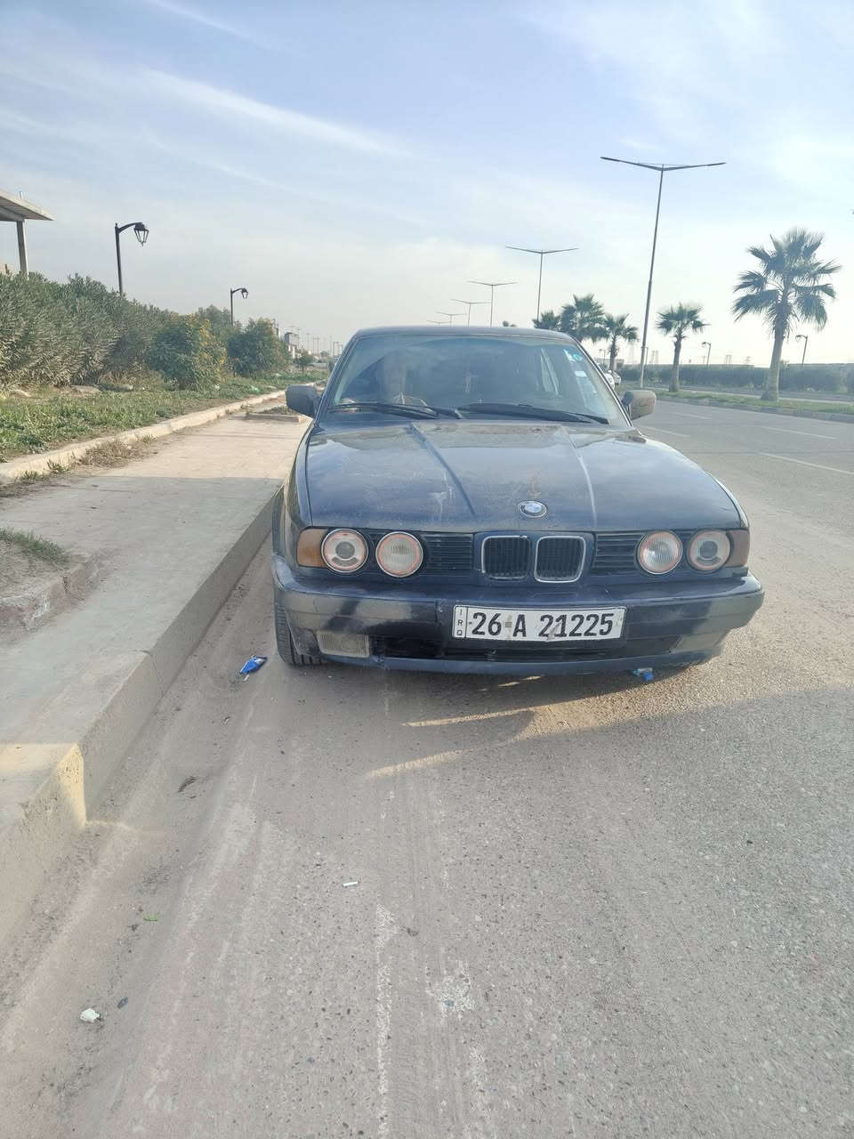 BMW 525 اصل وفصل 
لون ازرق غير محدد محرك 525 مفتوح بالشرط لاصرف ولا بخار ..گير اوتو موديل 1991 !سنوية لغاية 2031 بأسمي شرط التحويل والغرامات  بيها طخه بجامرلغ السايق ومصلح. الباقي مكفول ..كابون بانزين بيها ..جام كهرباء.. تبريد شغال .غفل سنتر لوك اربع بوب والجنطة .صدر امامي خلفي جديد اطارات جديدة.كهربائيات شغالة ..لايت زينون
مكان السياره كركوك .
السعر 55 وبيها مجال
***********
