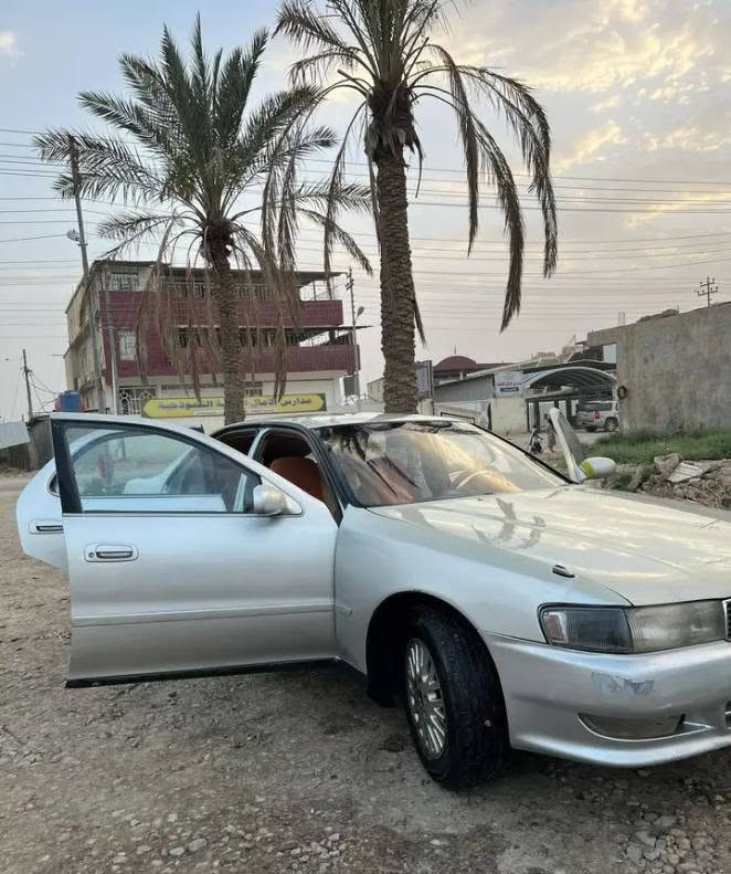السلام عليكم اكرسته نفخ للبيع السعر 52وبيه لاكصه ولا نقل ولا ضربه مجرد طخات وكولون شوفالعين ماينحمل السياره جارده رقم بصره مشروع وطني السنويه مامنتهي مكان السياره البصره قضاء عزالدين سليم الهوير واذا اكو مراوس ارنب جناز او بطى منفصل عادي الرقم ***********

