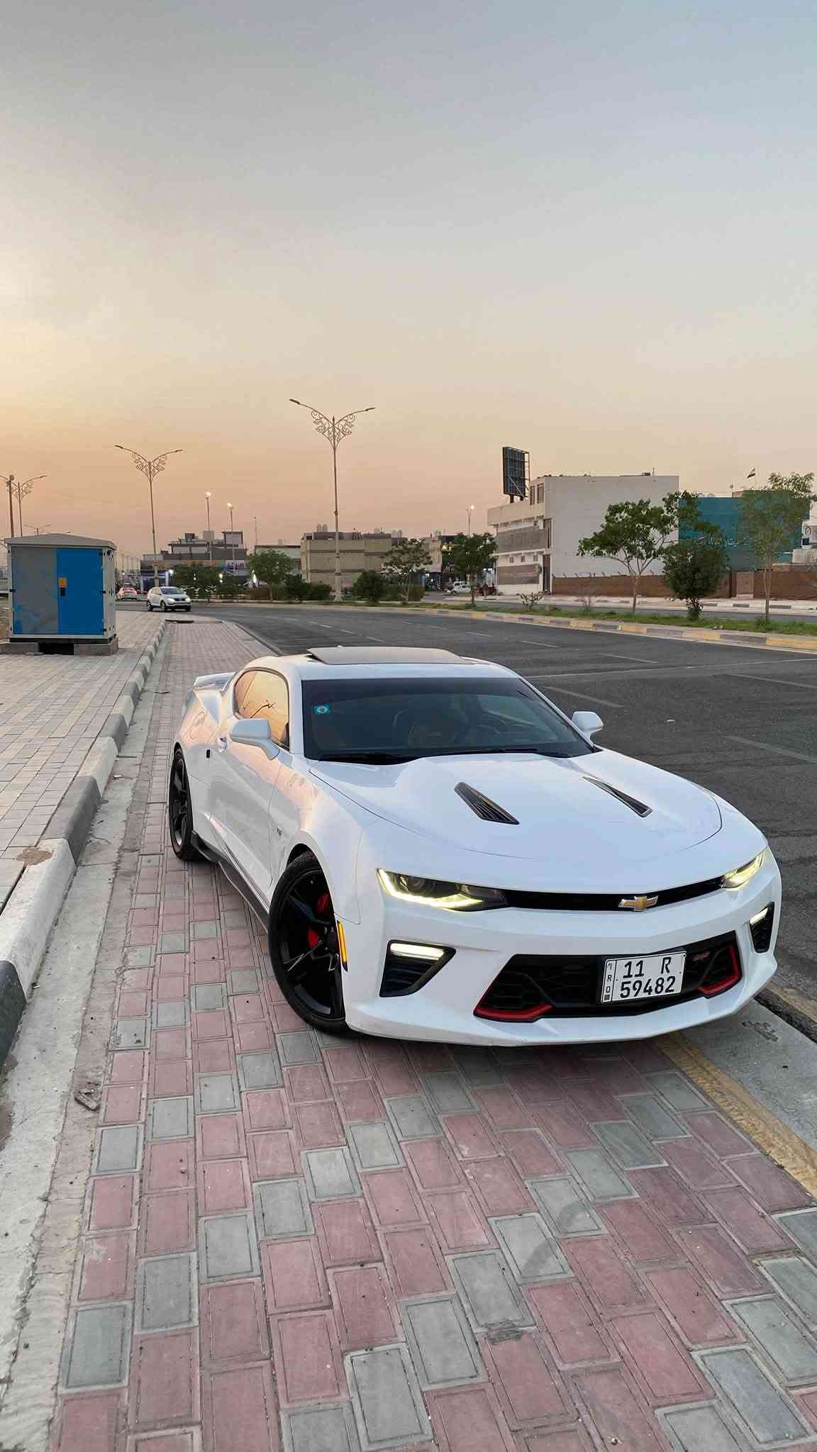 للبيع كمارو SS 
2017 خمسينية fifty يعني فول مواصفات 

داتاشو 

لدات بالبوب والدشبول متغير 

الدوسة مال سايق والصدر بيها لد

شاشة جبيرة وكامرة دوارة 

شاحنة لاسلكي

شاشة عدادات دجيتال بيها كل القرائات مال سيارة

هيتر ستيرن

كشنات كهرباء جلد احمر واسود تدفئة وتبريد وخزن ميموري 

3وضعيات قيادة 

هاند بريك بصمة 

بصمة دخول وتشغيل

مري تعتيم ونقاط عمياء

فتحة 

بريكات برمبو امامي خلفي 4 بستم

مكينة كير اكسل مكفولات 5راديترات حتة الاكسل بي تبريد مائي يعني ماكو حماوة لا صيف ولا شتة حماوة جوة 90 ثابتة 

السيارة مكفولة كفالة عامة بدون صبغ بس بيها بارد قليل بالجاملغات الخلفية شي بسيط والباقي كفالة السيارة داخلة كلين بدون حادث بيها سرقة البكلايتات الخلفية بس 

السيارة كلش حلوة من انظف الكماروات بموديلها لتقارنوها بالمهجومات 

مكينة بلاد على وضع الشركة ماملعوب بيها حتة كزوزها بلادي 
بس حجرها مشيول

للبيع او مراوس بكورلا هايبرد

 مكان السيارة كربلاء

السعر 155 ورقة وبي مجال 

للاستفسار ***********
