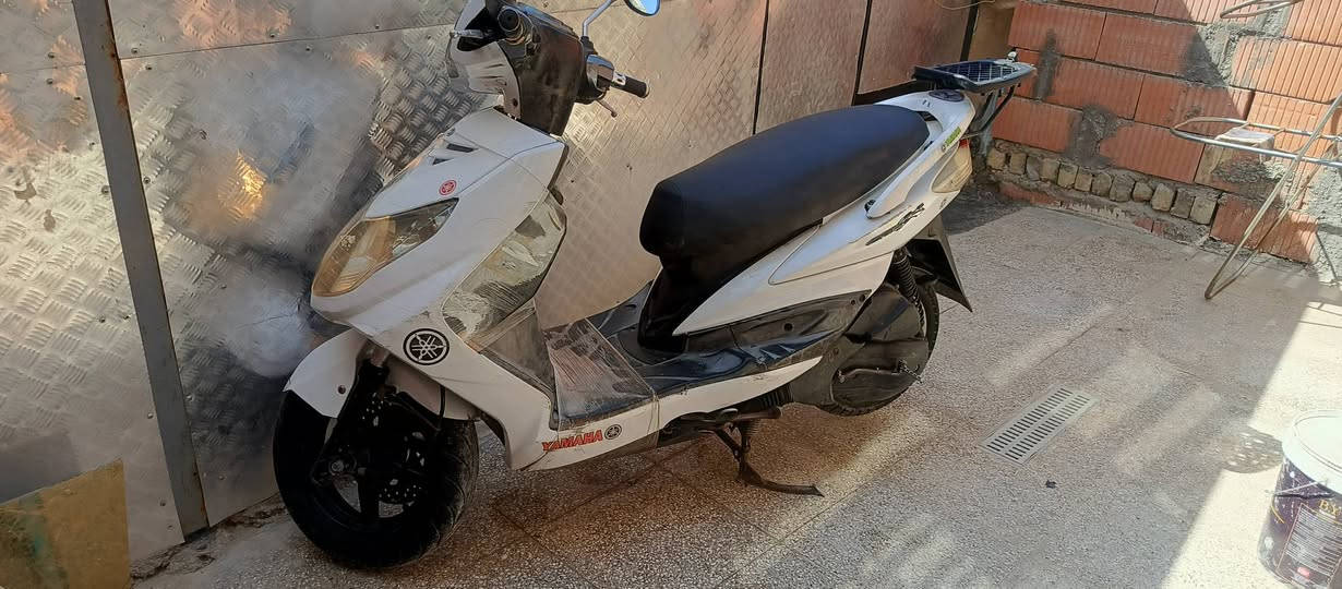 دراجة سكنس فحل ياباني للبيع ...
الدراجة نضيفهومرتبه وعلى ايدي  رايدها ب 800 وبيها مجال بسيط للشراي 

مكاني بغداد البلديات.
*********** اتصال أو  واتساب
