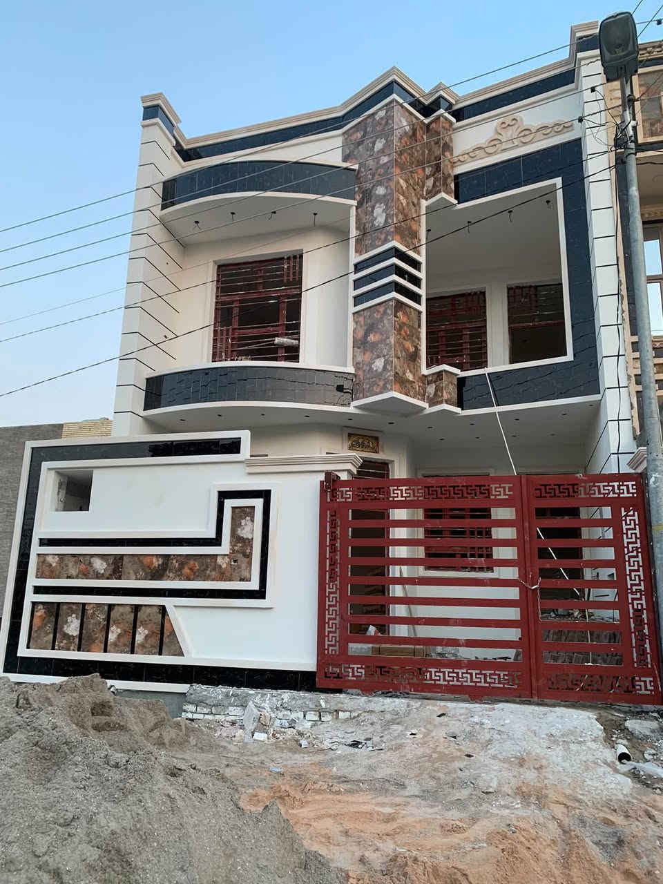 تنفيذ جميع الديكورات الخارجيه 
بل فوم التركي + لبخ + تطعيم سيراميك حسب الديكور لتريده شغل زين ومرتب 
شعندك راسلنه عل صفحه
او للتصال *********** واتساب
