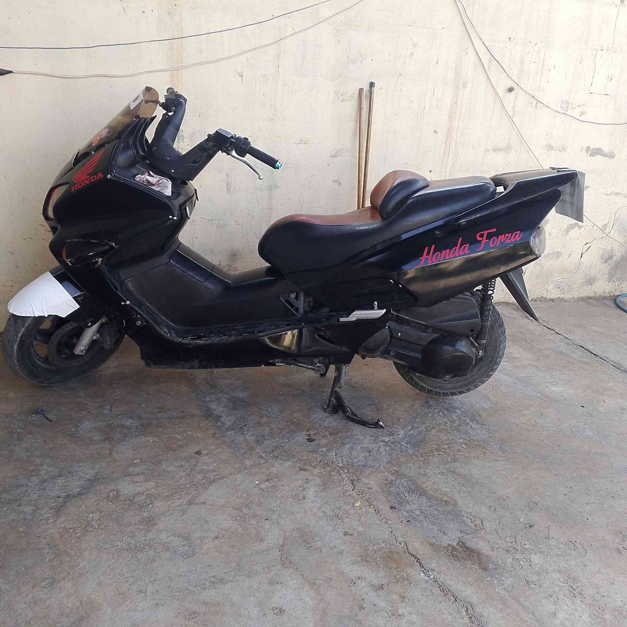 للبيع فورزا اي عيب ما ابي نكره سلف معدل 155 دراجه نظيفه عيب ما ابي سعر 650 بها مجال عنوان كركوك مجمع كوباني هذا رقمي ***********
