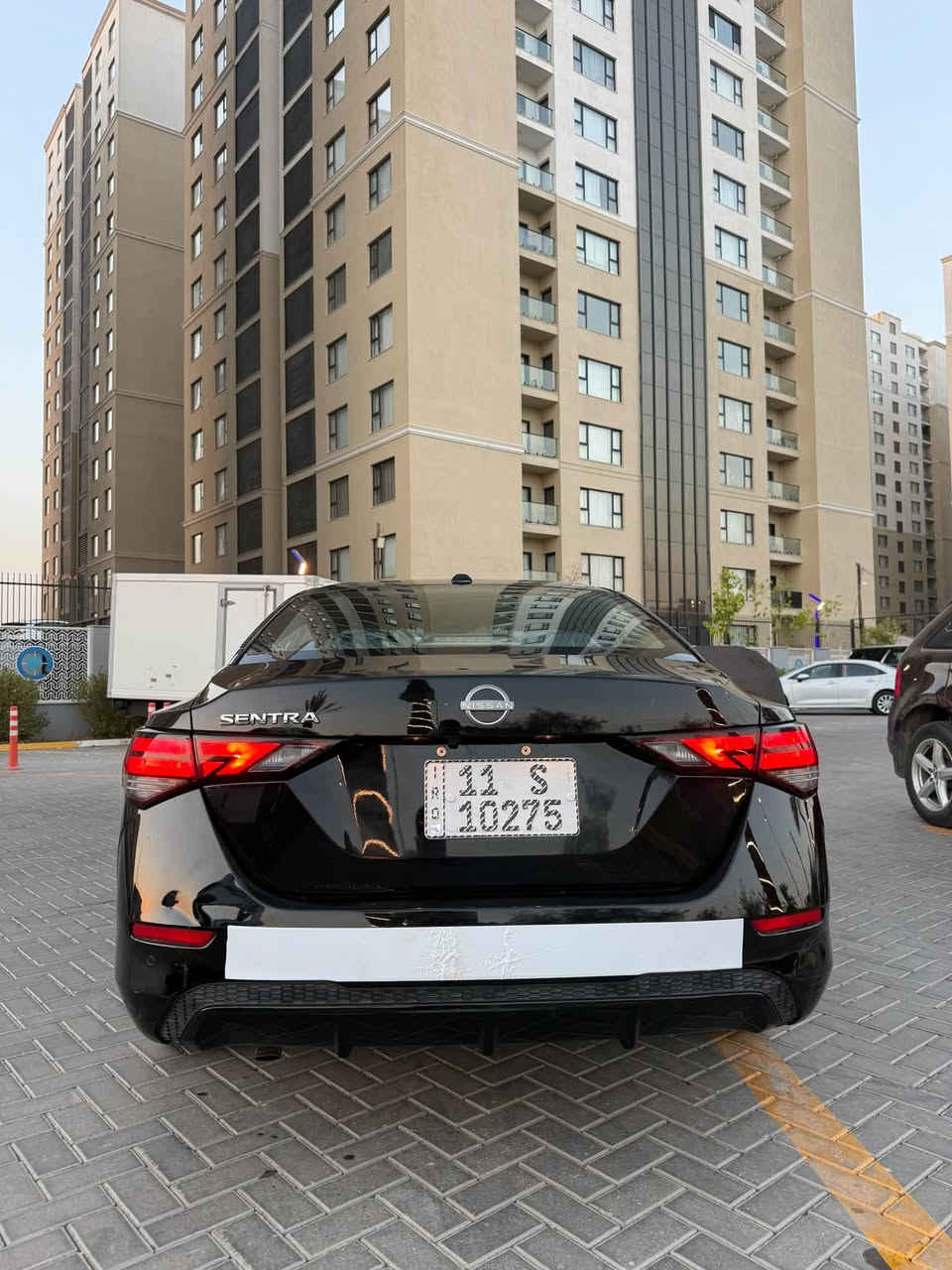 للبيع 

نيسان سنترا SV موديل 2025
رقم بغداد باسمي 
• اللون: أسود ملكي 🖤
• المحرك: 2000 سي سي، 4 سلندر، تنفس طبيعي ✈️
• ناقل الحركة: أوتوماتيك 💯
• اقتصادية في استهلاك الوقود  ⛽️
• 
عداد المسافه 20ميل 
تشغيل بصمة
• دخول بصمة
• أبواب بصمة
• كاميرا خلفية
• نظام رادارات 360 درجة⁉️
• نظام مانع تصادم
• توقف ذاتي🚦
• تصميم عصري وجذاب
• مقصورة داخلية واسعة ومريحة👌🏻
• ثبات وأمان عالي على الطريق🚀
• قيادة سلسة وممتعة
مكاني بغداد العامريه 📍

السعر: مناسب جداً جداً 
سعر اخو البلاش 

📞 للتواصل والاستفسار: ***********
