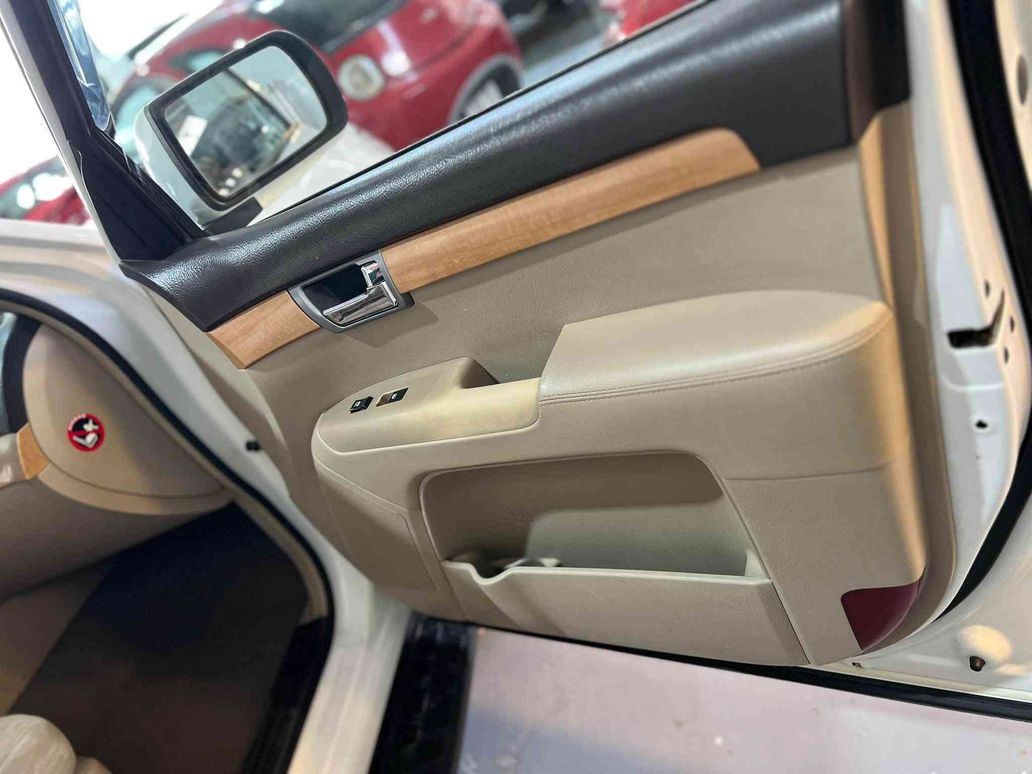 موهافي • ماشيه ١٥٣٠٠٠ • محرك ٣٨٠٠