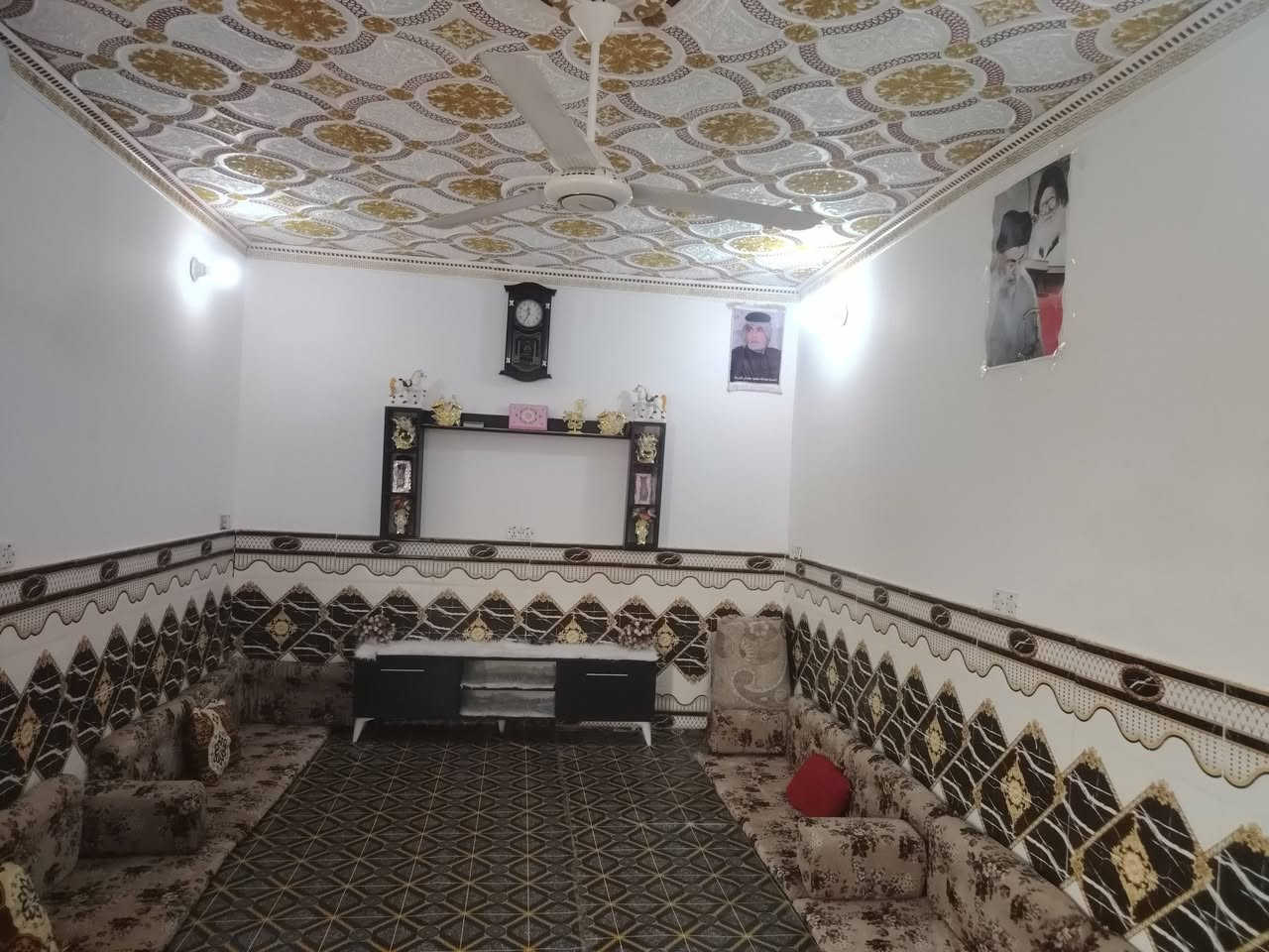 نهاية حي الشرطه • بناء جديد • غرفة وصالة