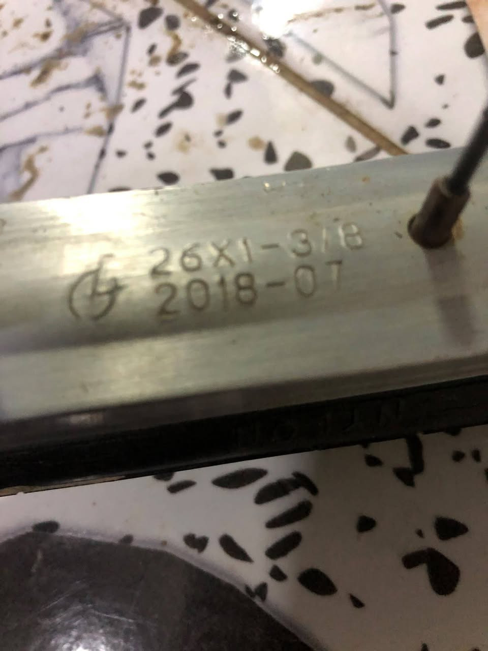 السلام عليكم بايسكل ياباني اصلي حجم 27موديل2018ختم كامل بريك مضبوط سعر بايسكل 70بي مجال مكاني كركوك وهذه رقمي لل استفسار ***********
