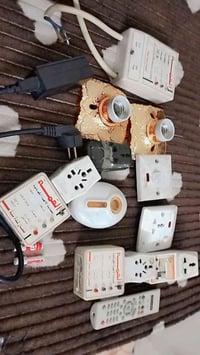 للبيع  غراض قيم وخذ  حض وبخت غراض  جديده  ونضيفه رقم الهاتف  077049701...