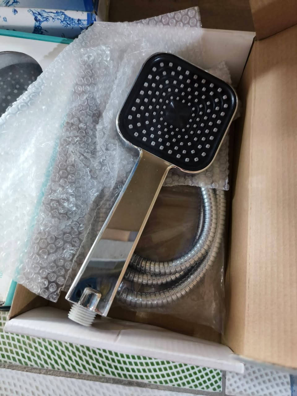 توفرت بكميه كبيره توفر بوابى مجرى حمام اللوندري 📦 جميع أنواع المواد الإنشائية  
🎨 صباغ – بنكات – سخانات  
🧰 مواد احتياطية – مكانس  
✔️ جميع المنتجات الأصلية  

🛠️ ملاحظة: يتوفر كادر صيانة متخصص  

📍 كل ما يخص بسمايه موجود عدنه  
🚚 توصيل سريع داخل بسمايه  

🏠 انشائيه توصيل بسمايه  

📞 للتواصل  خاص او وتساب ***********
