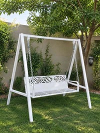 مرجوحة • أبيض • الناصرية