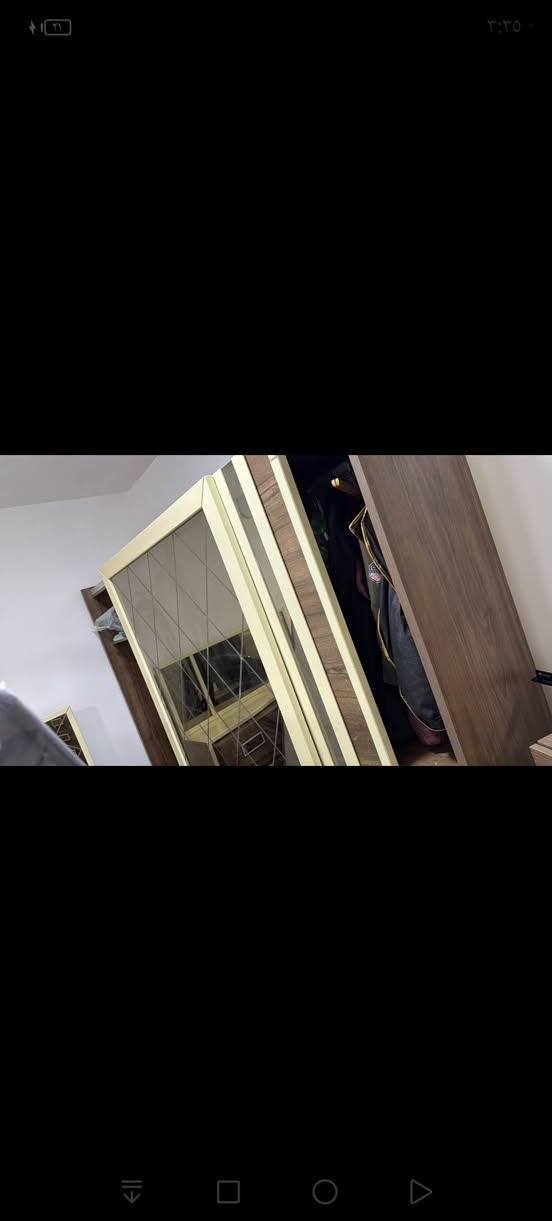 غرفه تركي. السعر ٣٩٠
غساله ٨كيلو السعر ١٦٥
مايكرو ٧٥ اوفن ٥٠ 
مكانهم حي. الجامعه 
***********
