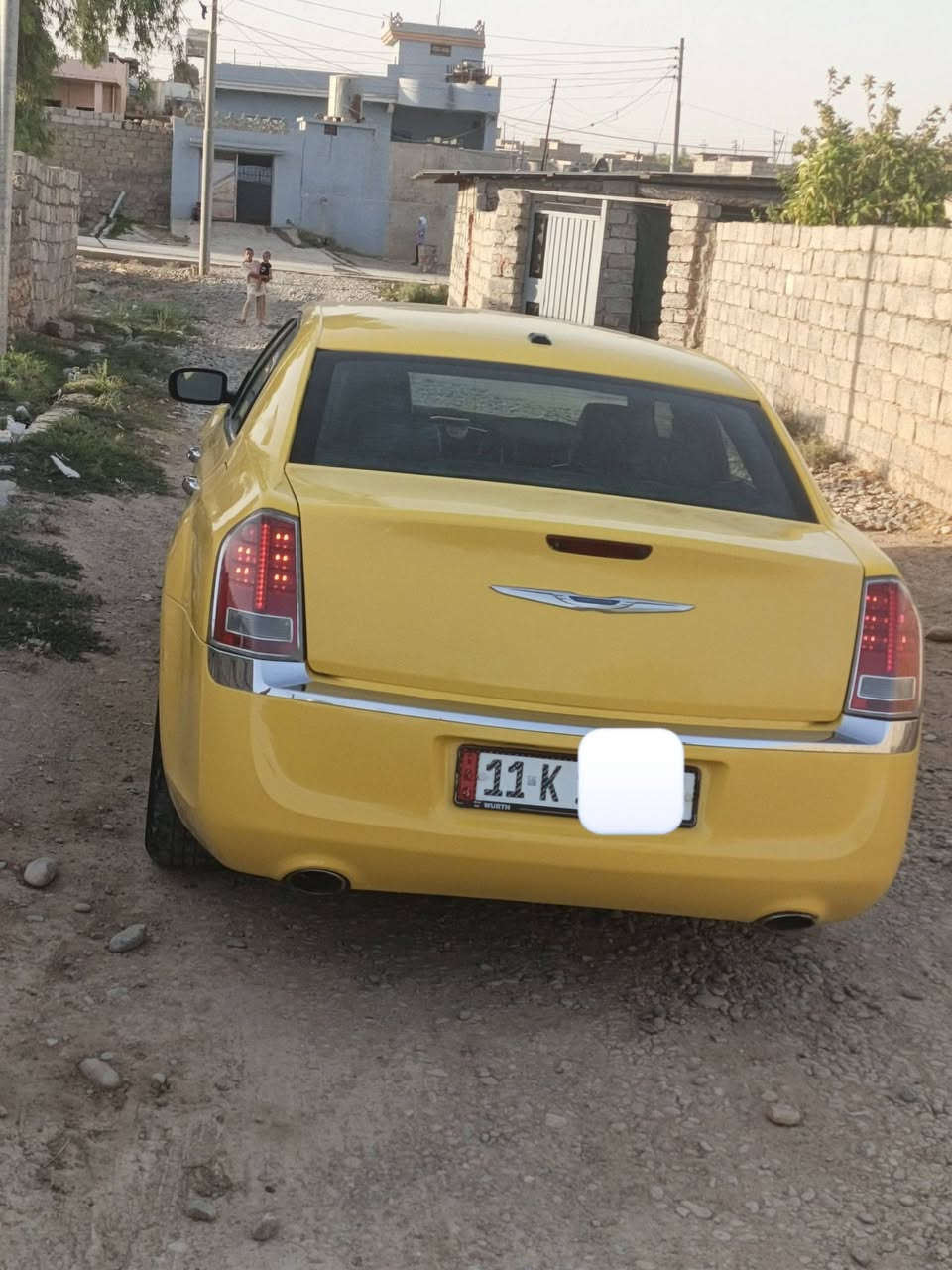 السلام وعليكم وبامه للبيع او مراوس اب خصوصي  رقم بغداد السياره فول عدا الفتحه السياره جاهزه ربع ما تصرفا عليها امصفره هيا مرور السعر 140 مكان السياره الموصل 
***********
***********
