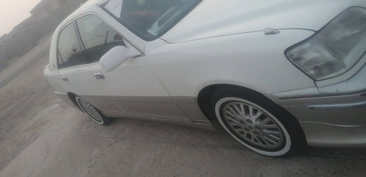 سلام عليكم ملكة موديل2000  كفالة عامة من صبغ وضربة والنقل جثة سيارة اصولي باسمي تحويل ثاني يوم فول مواصفات اربع دكم كرستال  سيارة مال جناي السعر 110وبية مجال مكاني بصرة ***********
