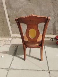 اخوان كراسي خشب عدد ٢٠ ينرادلهن شويه ترتيب سعر الواحد ٨٠٠٠ المكان بغدا...