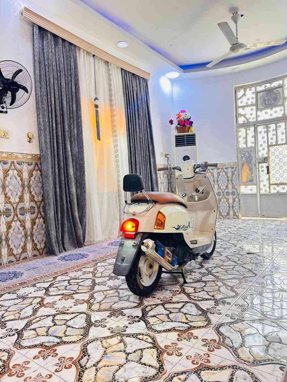 السلام عليكم للبيع بوليسي حاويه داخل كريمي ختم واحد كله ويه المحرك بوشه 49 بلاد درجه جاهزه وجديده كلشي شغال بيه سلف هندر كهربائيات السعر725 وبي مجال رقم الهاتف *********** مكان بصره
