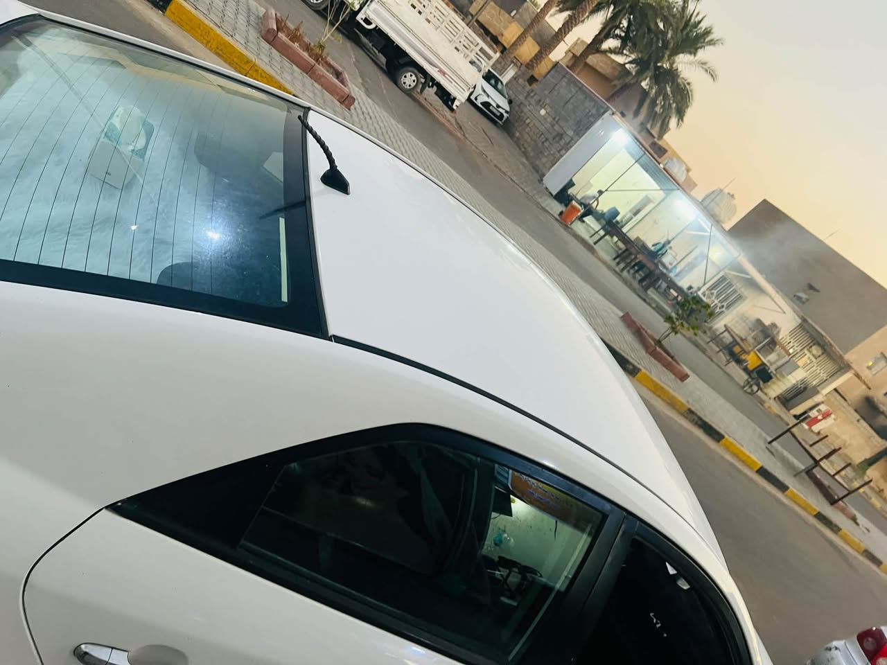 سيراتو للبيع موديل 12  رقم اربيل جديد مكينه 1600 دووش سياره بيه قطعه تبديل بددون داخل. وبيه بارد قليل  تخم تاير  صدر خلفي امامي  سياره فول عده البصمه والتنته  مكان سياره بابل جبله 
سعره 92 وبيه مجال. 
*********** ؟؟
